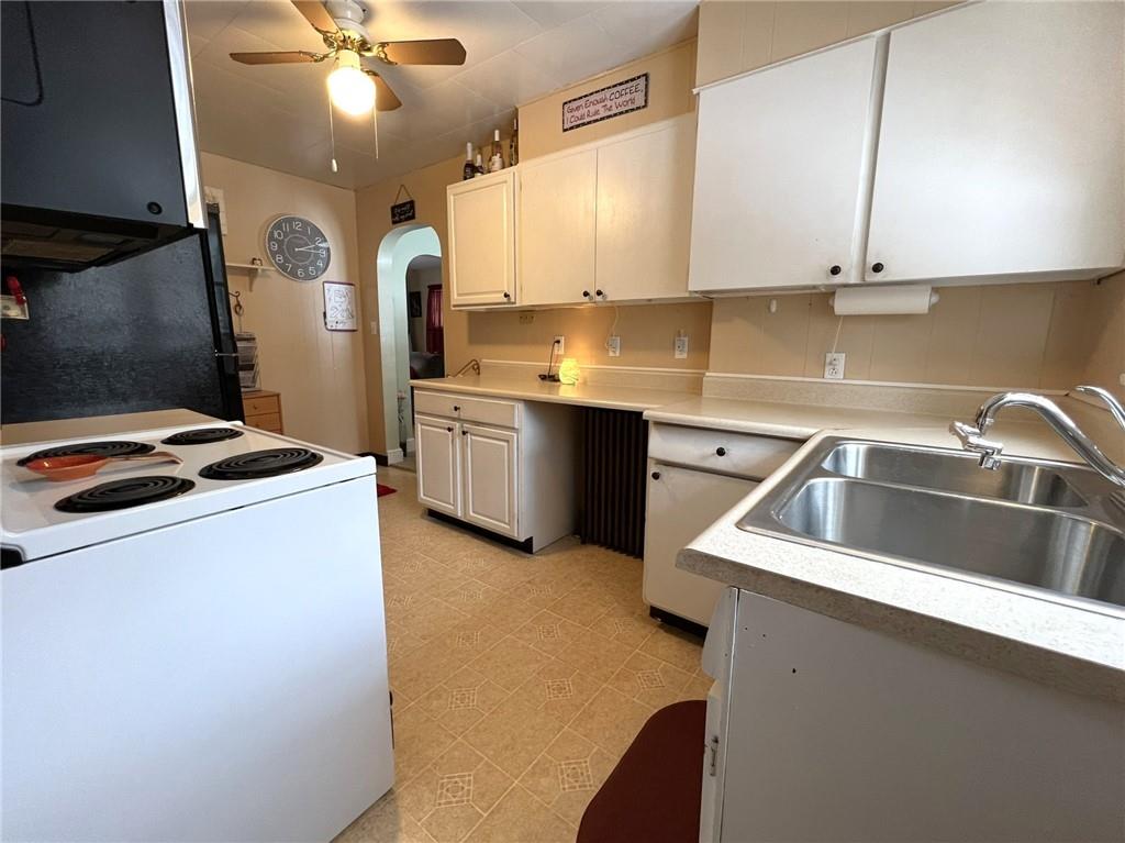 116 Old Rte 219 Salisbury, PA 15558 - Photo 7 of 20 a kitchen that has a sink and a stove