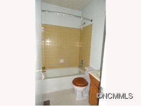 8 Somerset Road Arden, NC 28704 - Photo 9 of 20 Gallery Image 9
