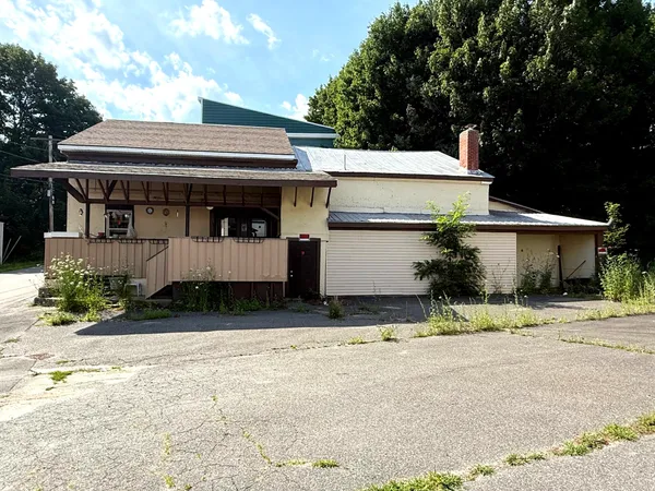$100,000 | 15 Veteran Court, Waterville, ME 04901