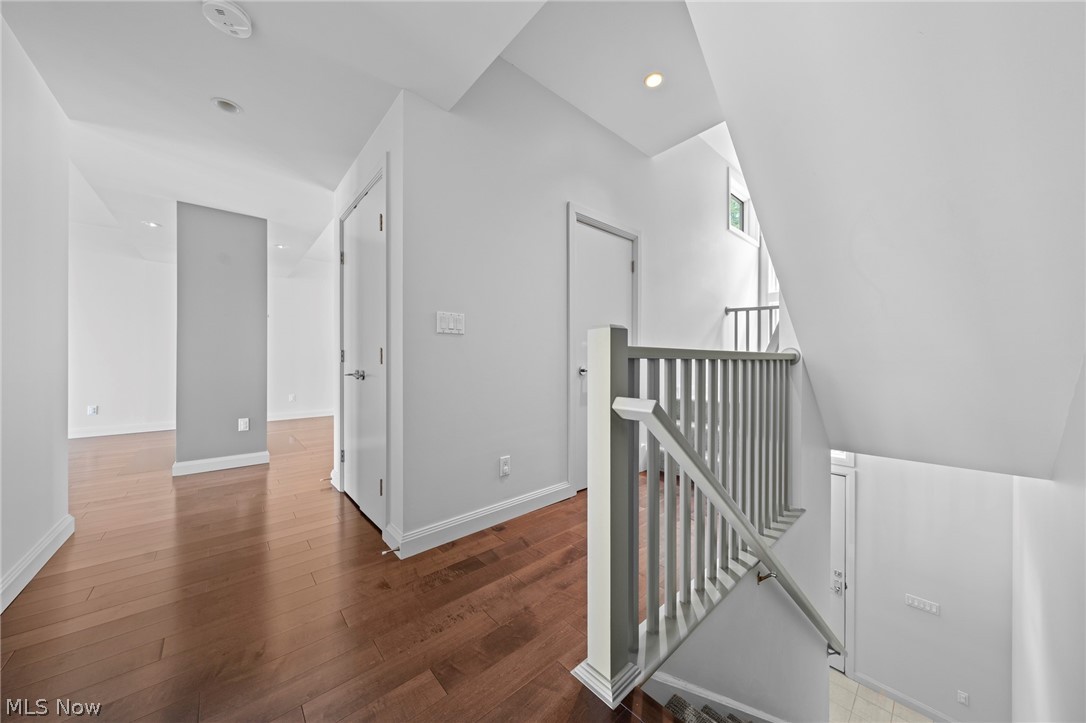 2339 Edgehill Road Cleveland, OH 44106 - Photo 6 of 50 2nd Level