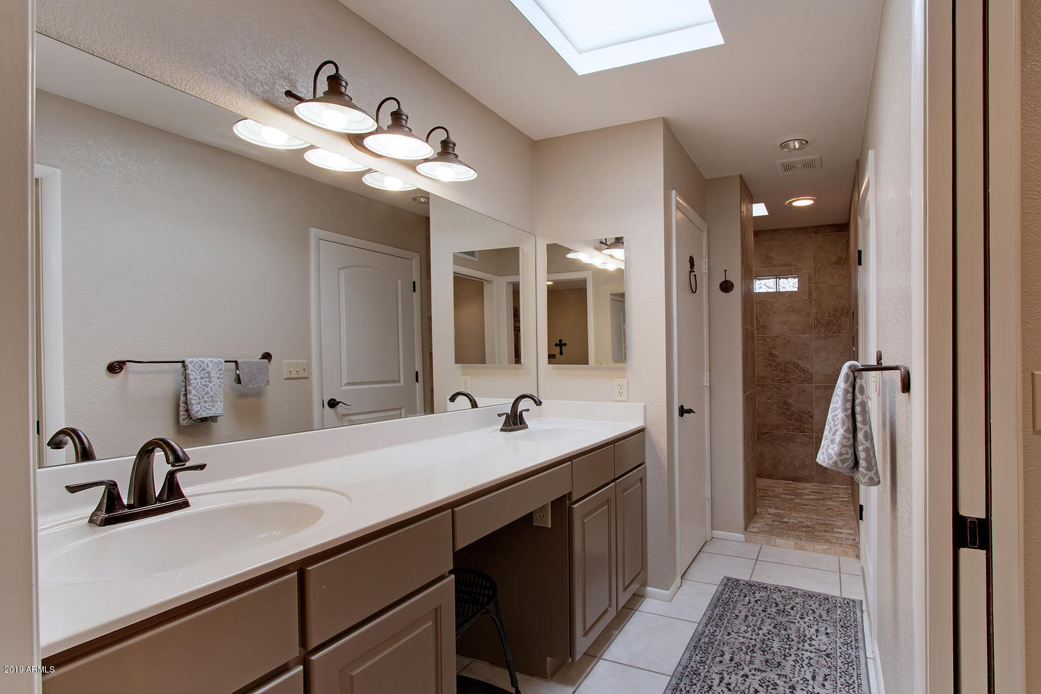 26441 North Arroyo Way Rio Verde, AZ 85263 - Photo 20 of 40 Master bedroom en-suite