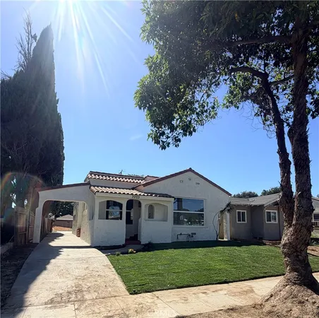 $999,900 | 3005 Cedar Avenue, Long Beach, CA 90806