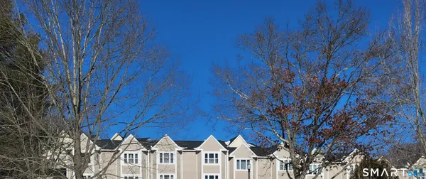 $2,075 | 173 Russo Avenue, Unit 609, East Haven, CT 06513