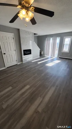 $2,075 | 173 Russo Avenue, Unit 609, East Haven, CT 06513