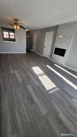 $2,075 | 173 Russo Avenue, Unit 609, East Haven, CT 06513