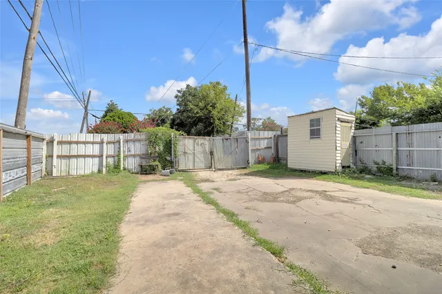 $295,000 | 9650 East Hardy Road, Houston, TX 77093
