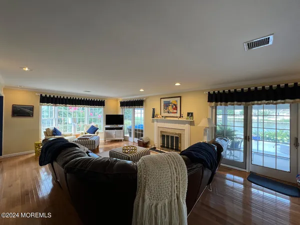 $12,000 | 980 Barnegat Lane, Mantoloking, NJ 08738