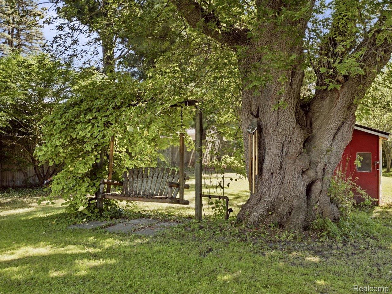 4369 Atkins Road Port Huron, MI 48060 - Photo 29 of 41 29-4369 Atkins Rd (29).jpg