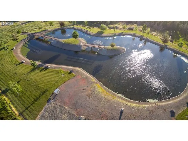 $15,000,000 | 8055 Southwest Powell Butte Highway, Powell Butte, OR 97753