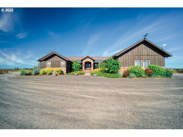 8055 Southwest Powell Butte Highway Powell Butte, OR 97753 - Photo 28 of 32