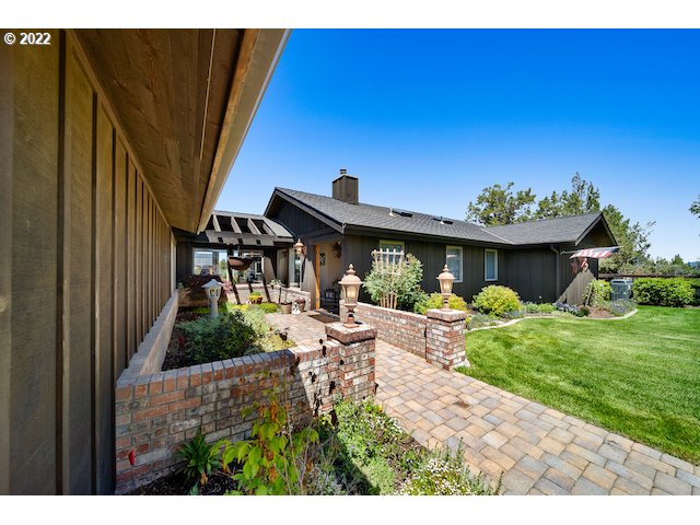 8055 Southwest Powell Butte Highway Powell Butte, OR 97753 - Photo 32 of 32