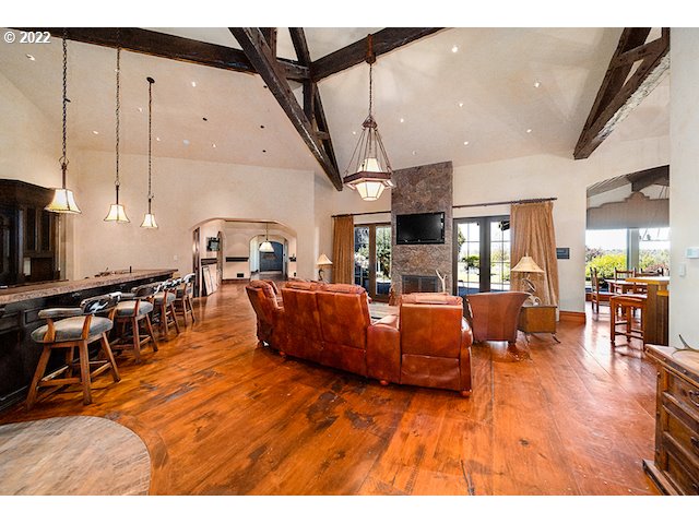 8055 Southwest Powell Butte Highway Powell Butte, OR 97753 - Photo 5 of 32