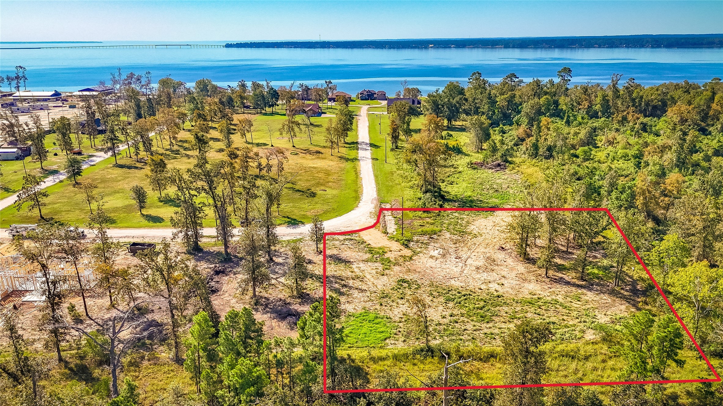 16 Falcon Point Onalaska, TX 77360 - Photo 2 of 6