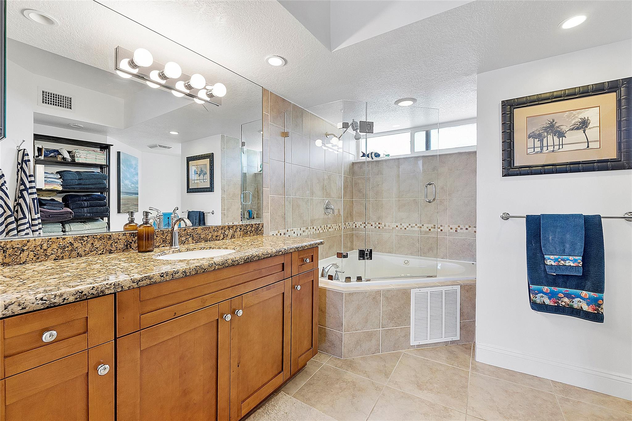 201 North Riverside Drive, Unit 205 Pompano Beach, FL 33062 - Photo 24 of 67 Photo 24