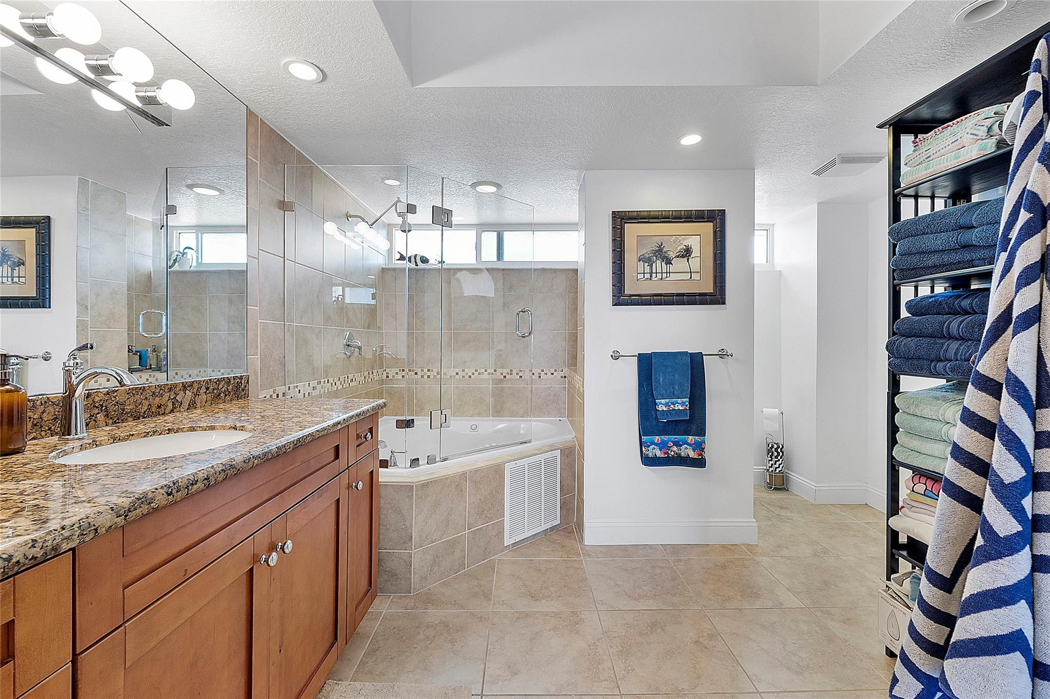 201 North Riverside Drive, Unit 205 Pompano Beach, FL 33062 - Photo 25 of 67 Photo 25