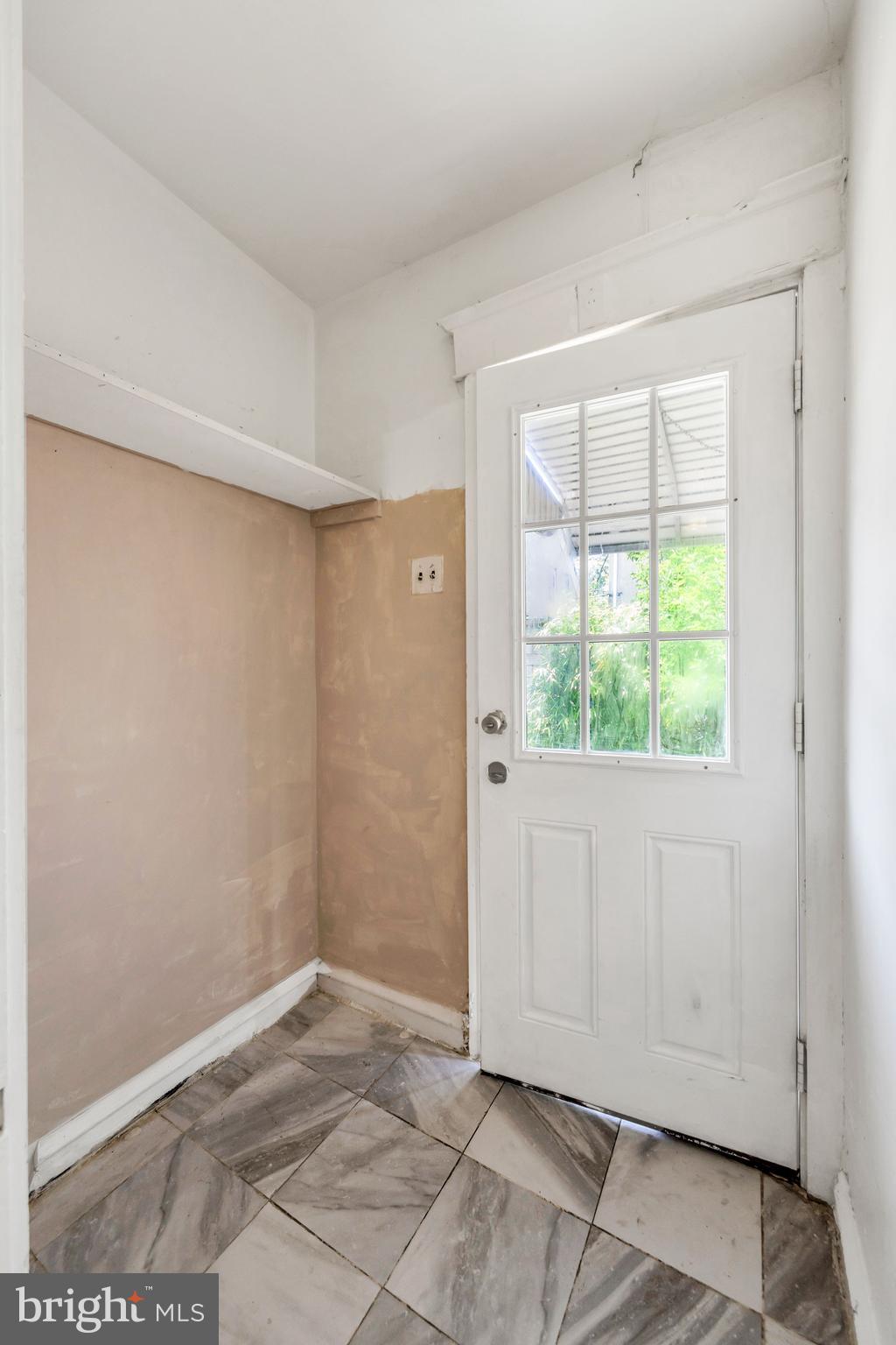 114 Kent Road Upper Darby, PA 19082 - Photo 13 of 34