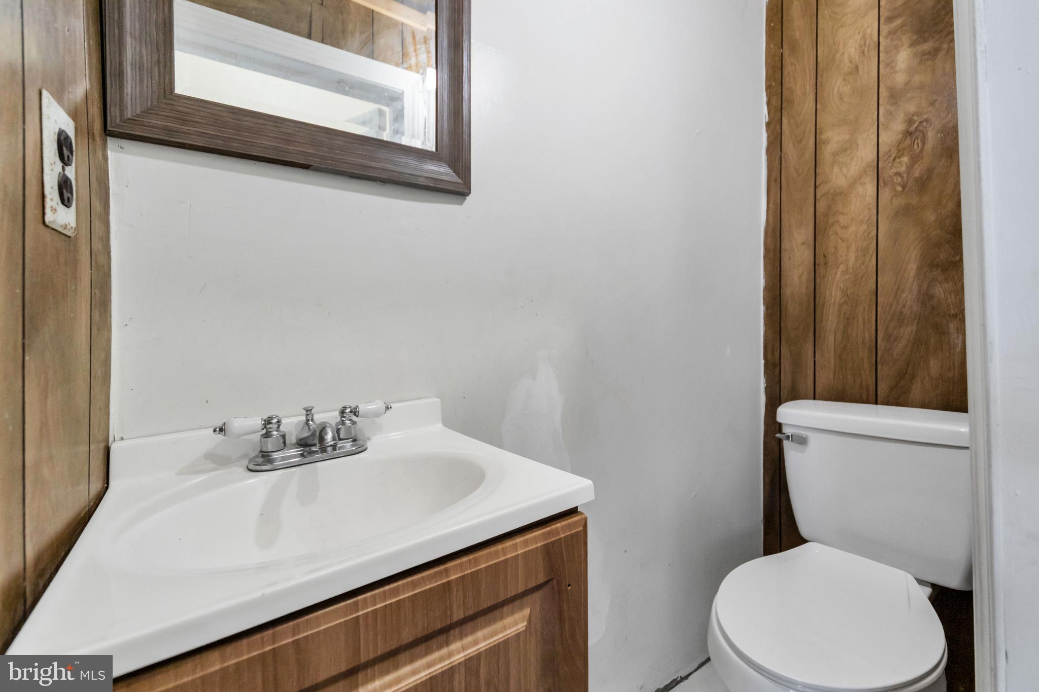 114 Kent Road Upper Darby, PA 19082 - Photo 14 of 34