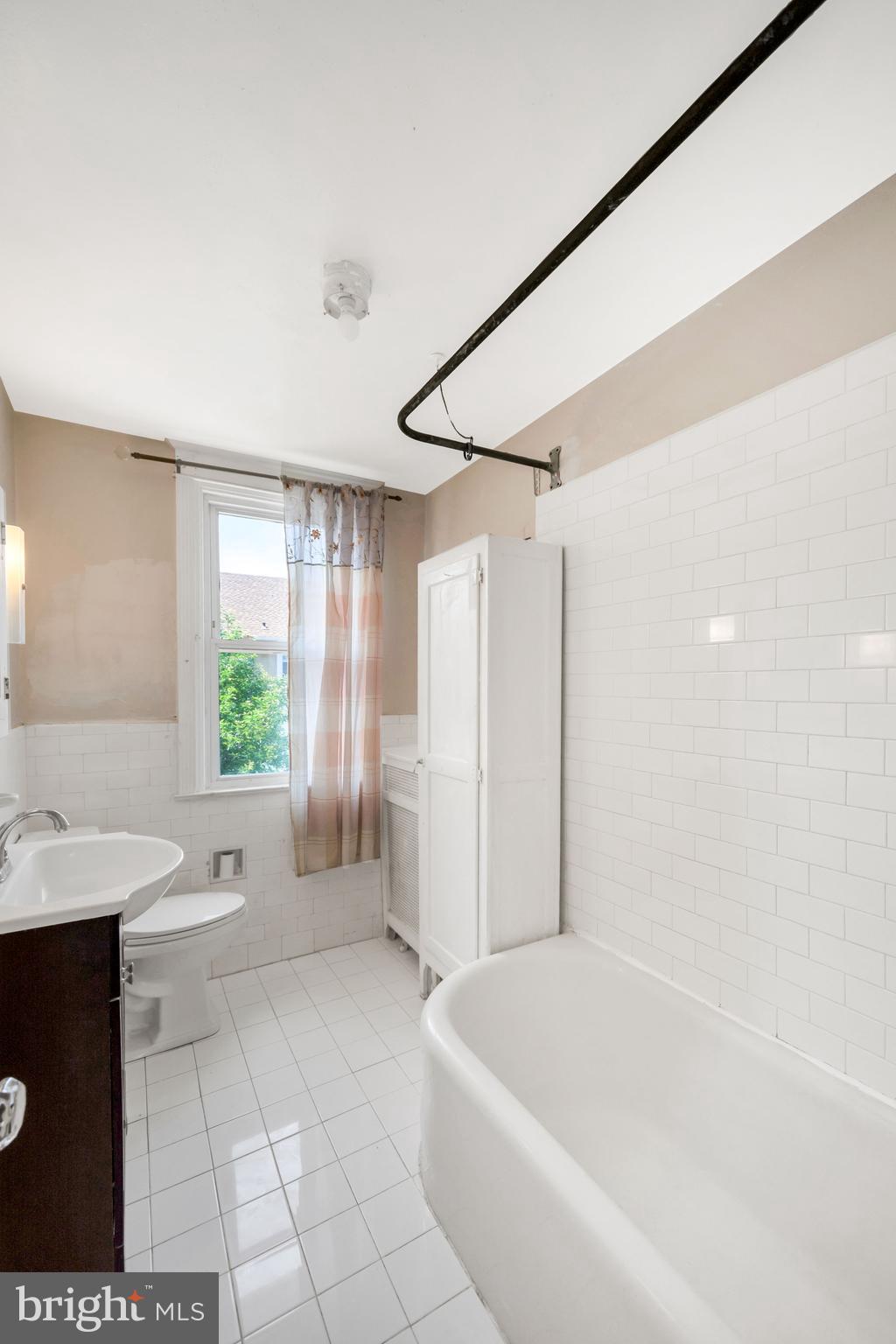 114 Kent Road Upper Darby, PA 19082 - Photo 22 of 34