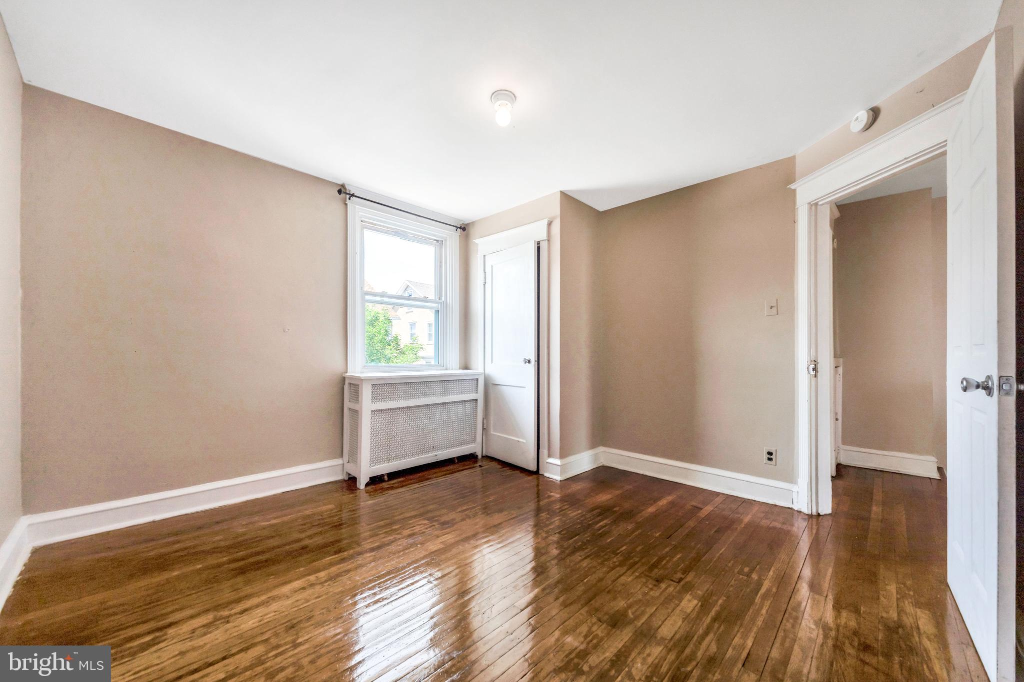 114 Kent Road Upper Darby, PA 19082 - Photo 24 of 34