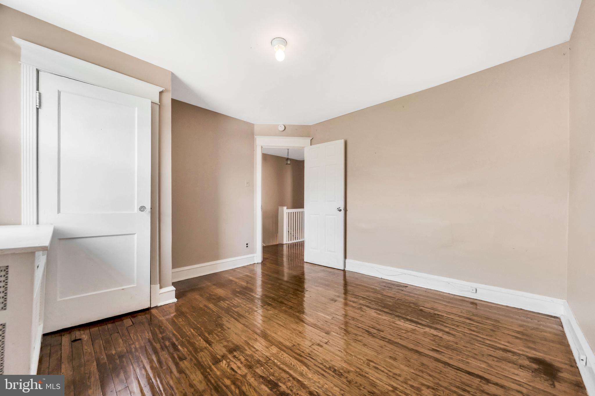 114 Kent Road Upper Darby, PA 19082 - Photo 25 of 34