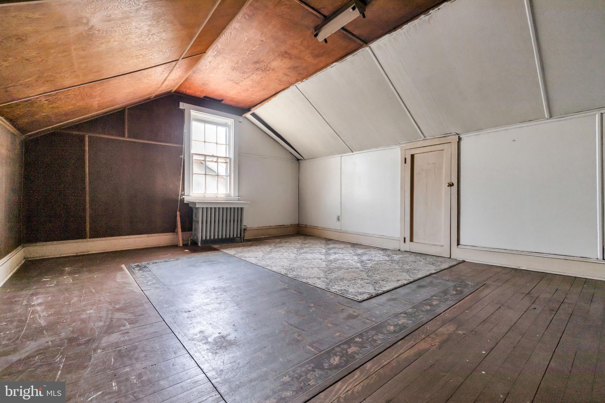 114 Kent Road Upper Darby, PA 19082 - Photo 26 of 34