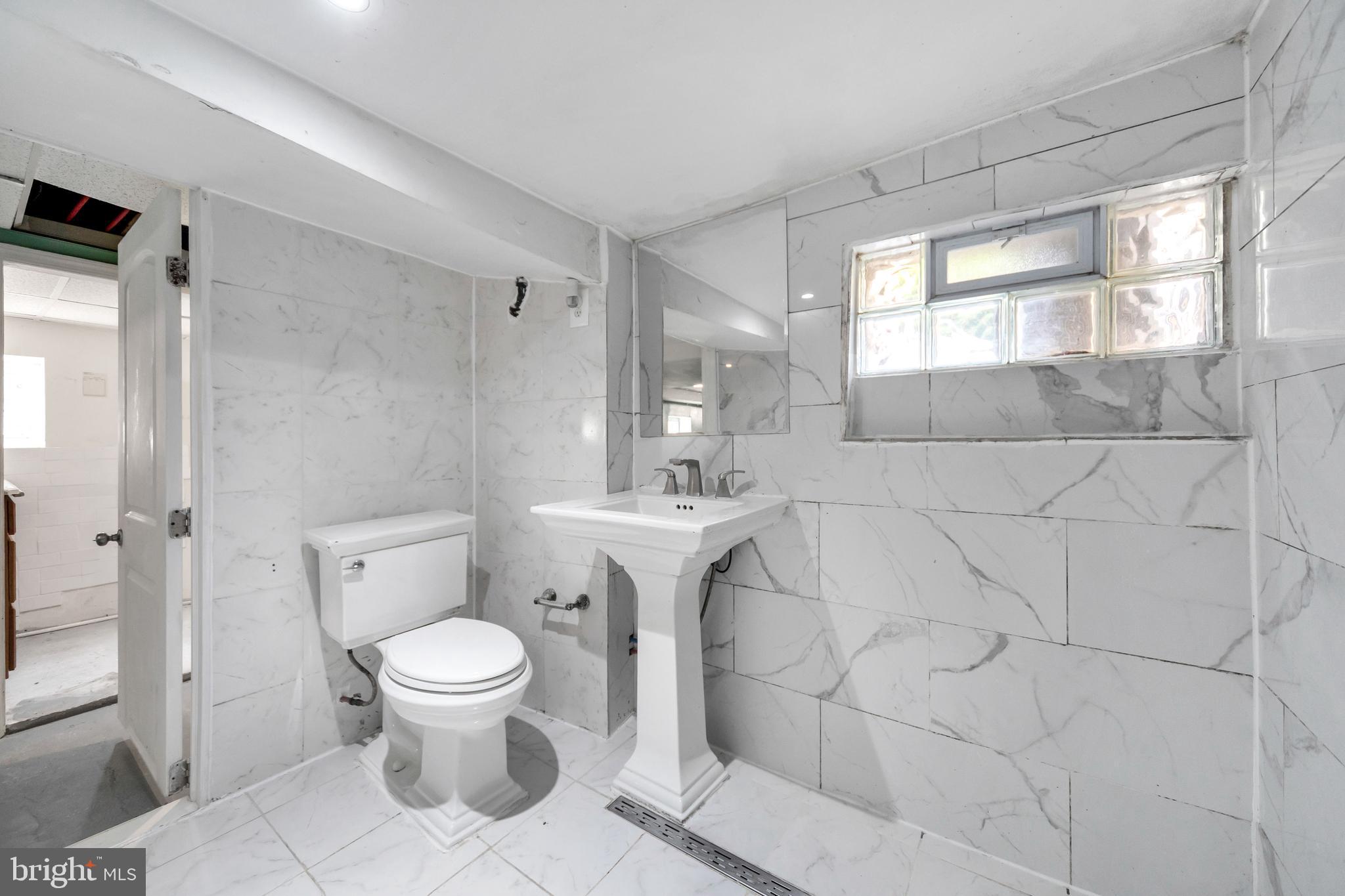 114 Kent Road Upper Darby, PA 19082 - Photo 29 of 34