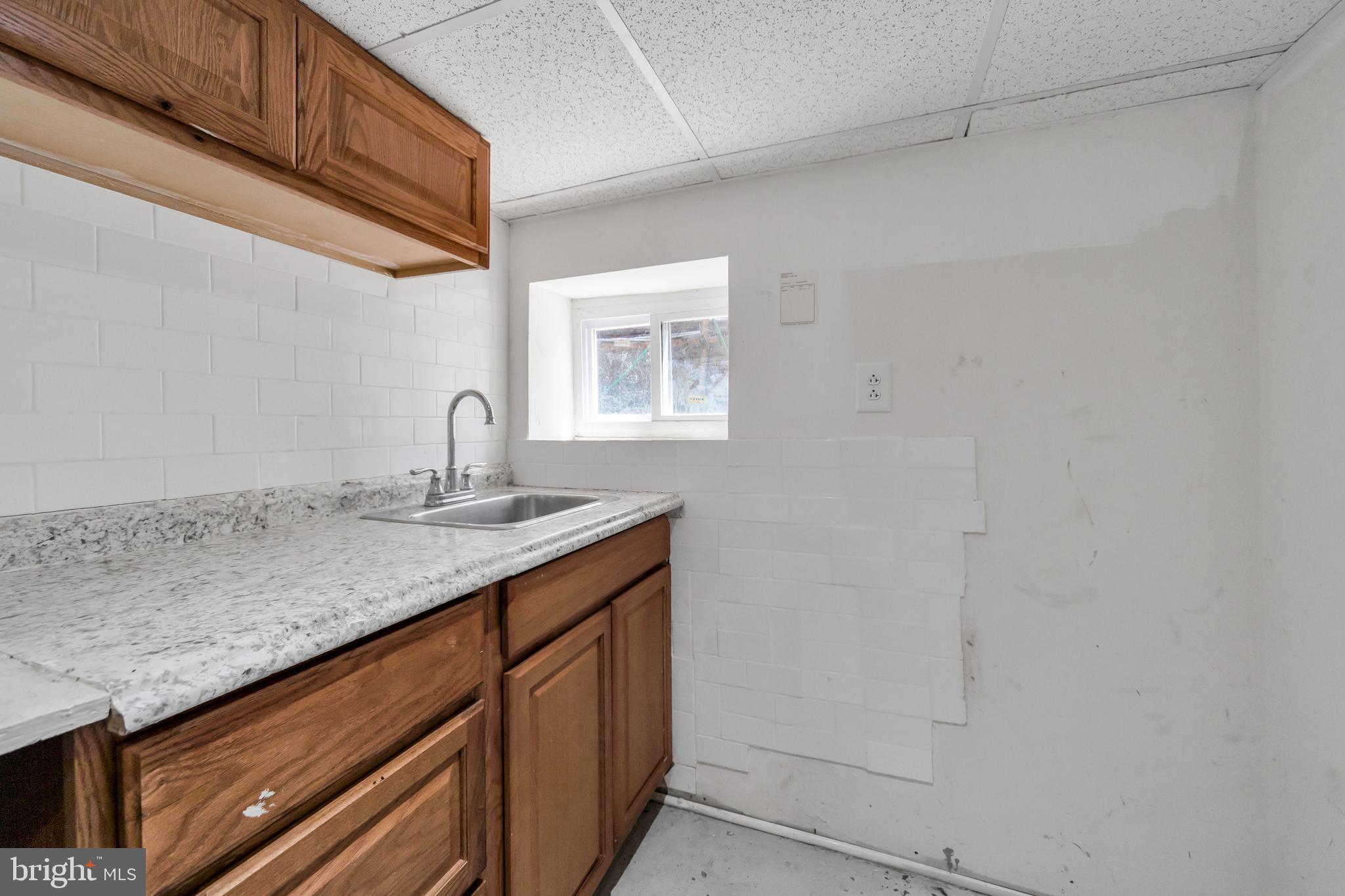 114 Kent Road Upper Darby, PA 19082 - Photo 31 of 34