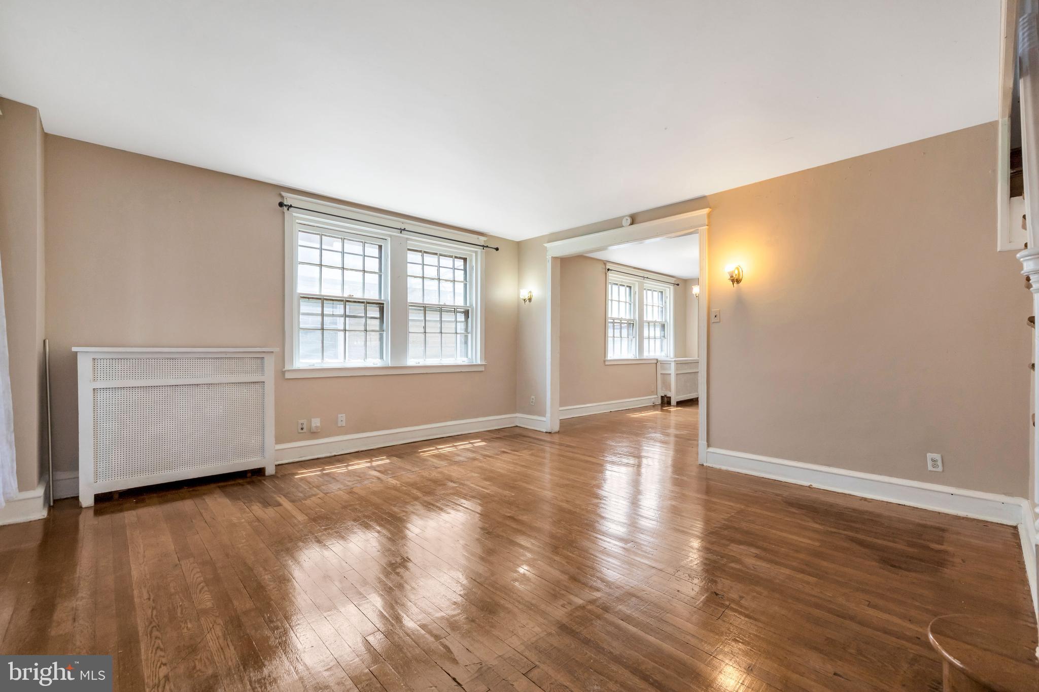 114 Kent Road Upper Darby, PA 19082 - Photo 6 of 34