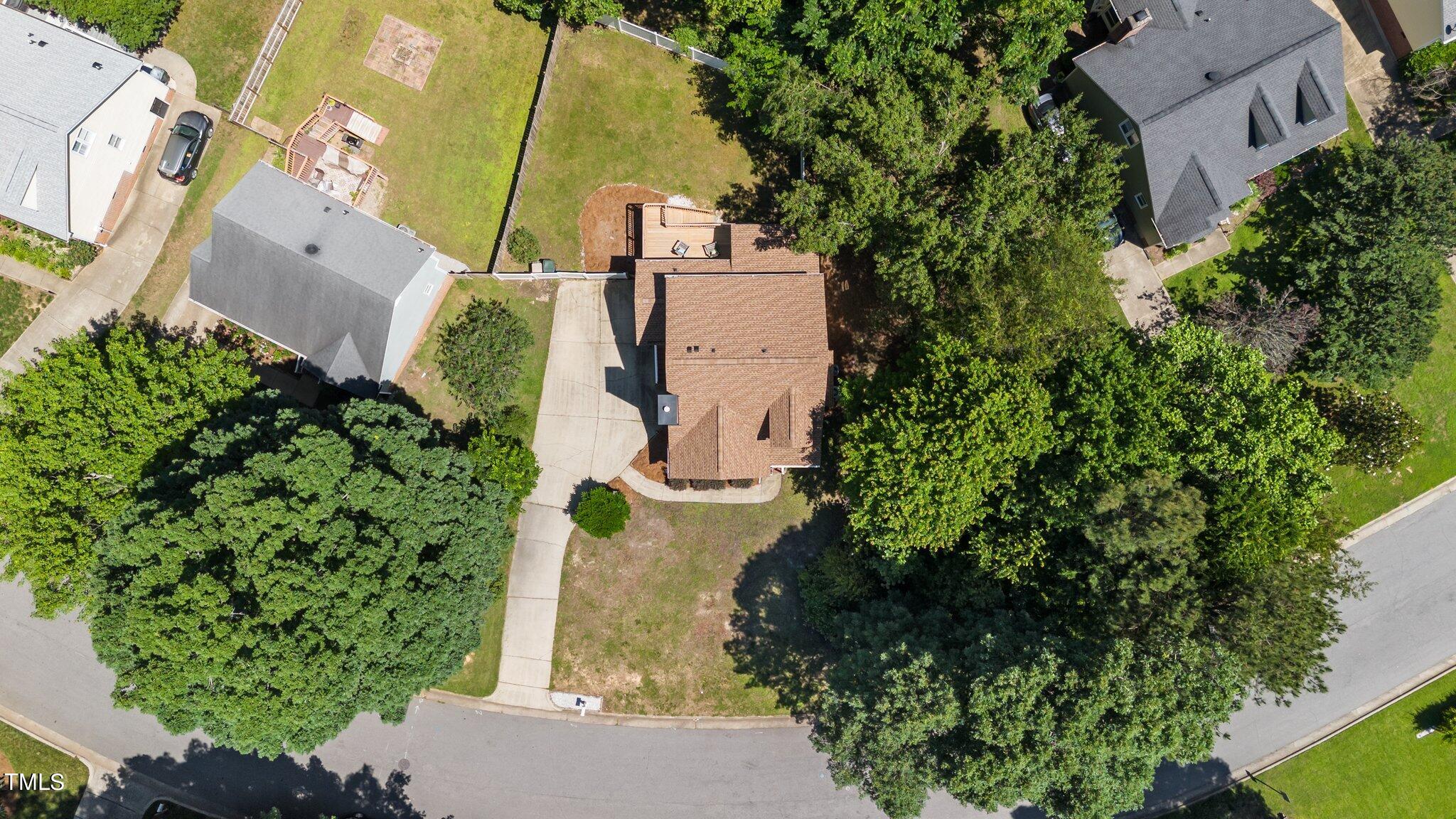 200 Nicholson Road Garner, NC 27529 - Photo 4 of 30 3-web-or-mls-DJI_20240521143132_0094_D