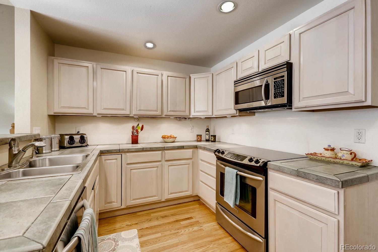 6508 Trailhead Road Highlands Ranch, CO 80130 - Photo 13 of 28