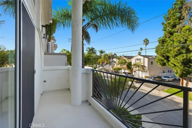$1,749,000 | 1722 Rockefeller Lane, Redondo Beach, CA 90278