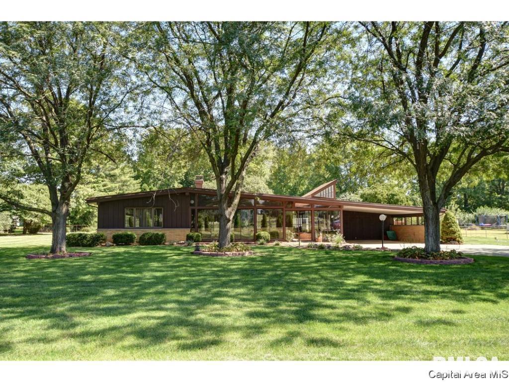 1652 South Camp Butler Road Springfield, IL 62707 - Photo 2 of 16