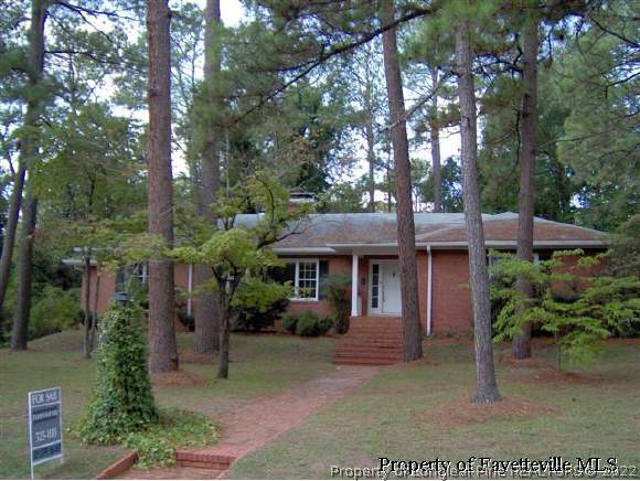 312 Valley Road Fayetteville, NC 28305 - Photo 1 of 12 Gallery Image 1