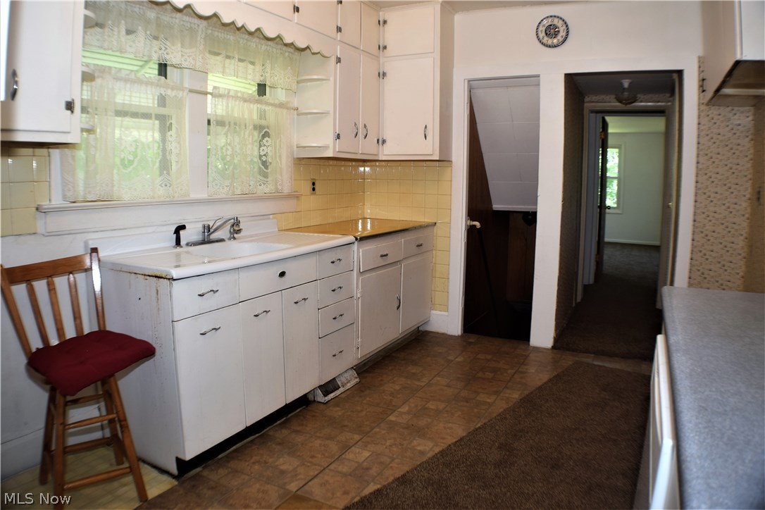 38016 Center Ridge Road North Ridgeville, OH 44039 - Photo 11 of 24 Large Kitchen!