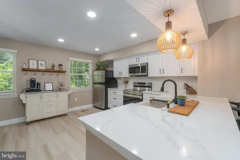 $399,900 | 26 Golden Hill Court, Catonsville, MD 21228