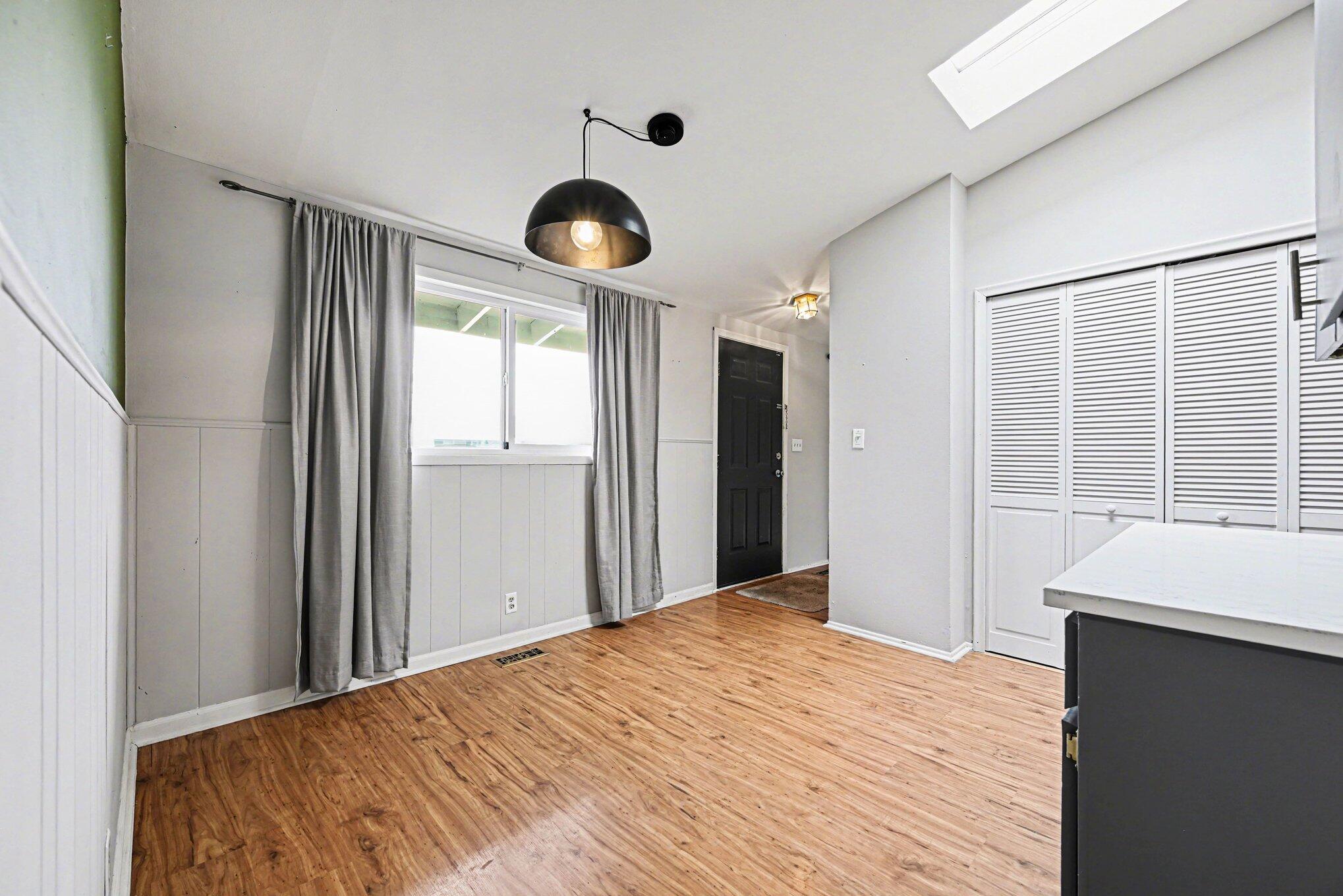 2840 Canterbury Road Ann Arbor, MI 48104 - Photo 12 of 28 014_file_8443