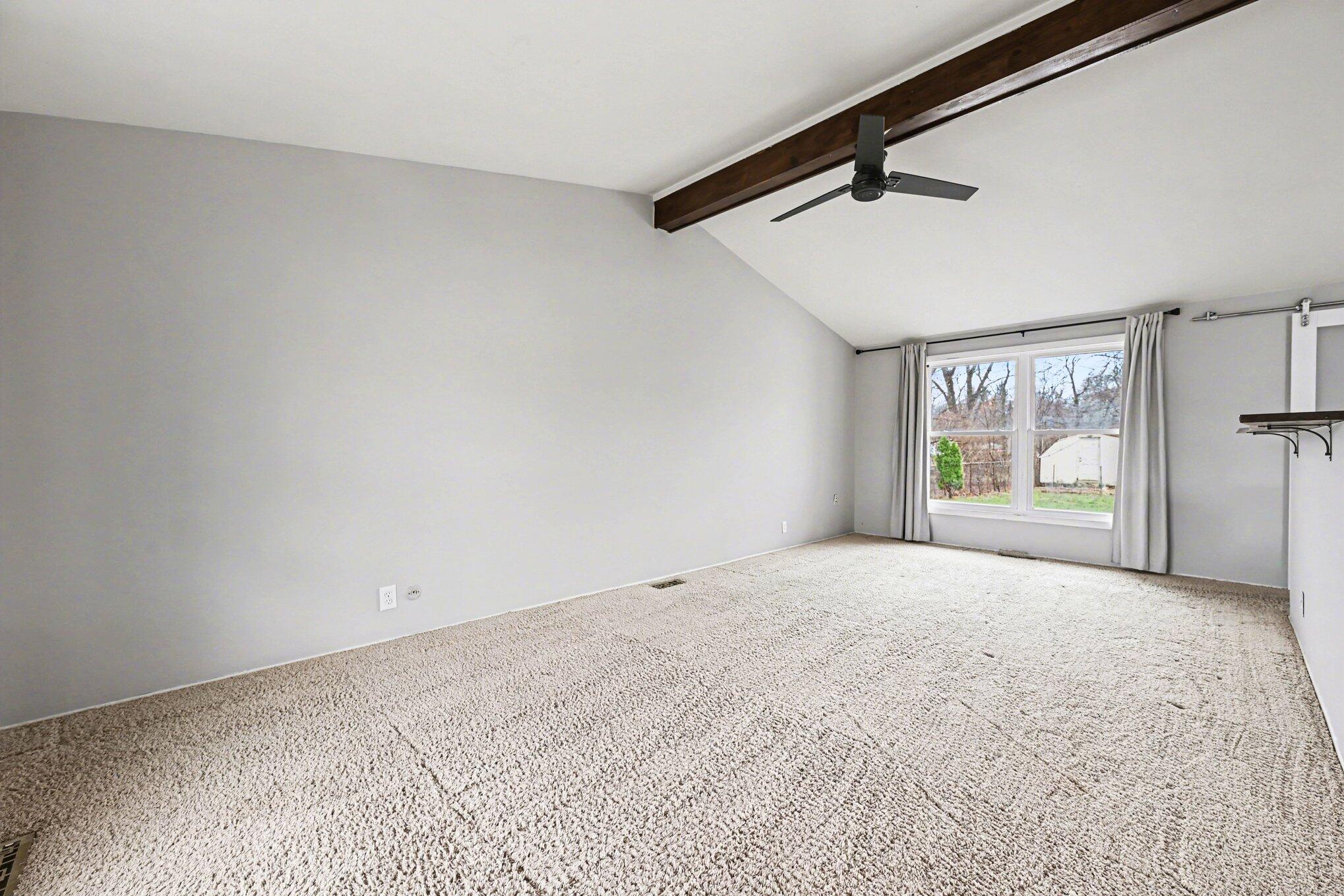 2840 Canterbury Road Ann Arbor, MI 48104 - Photo 3 of 28 004_file_1658