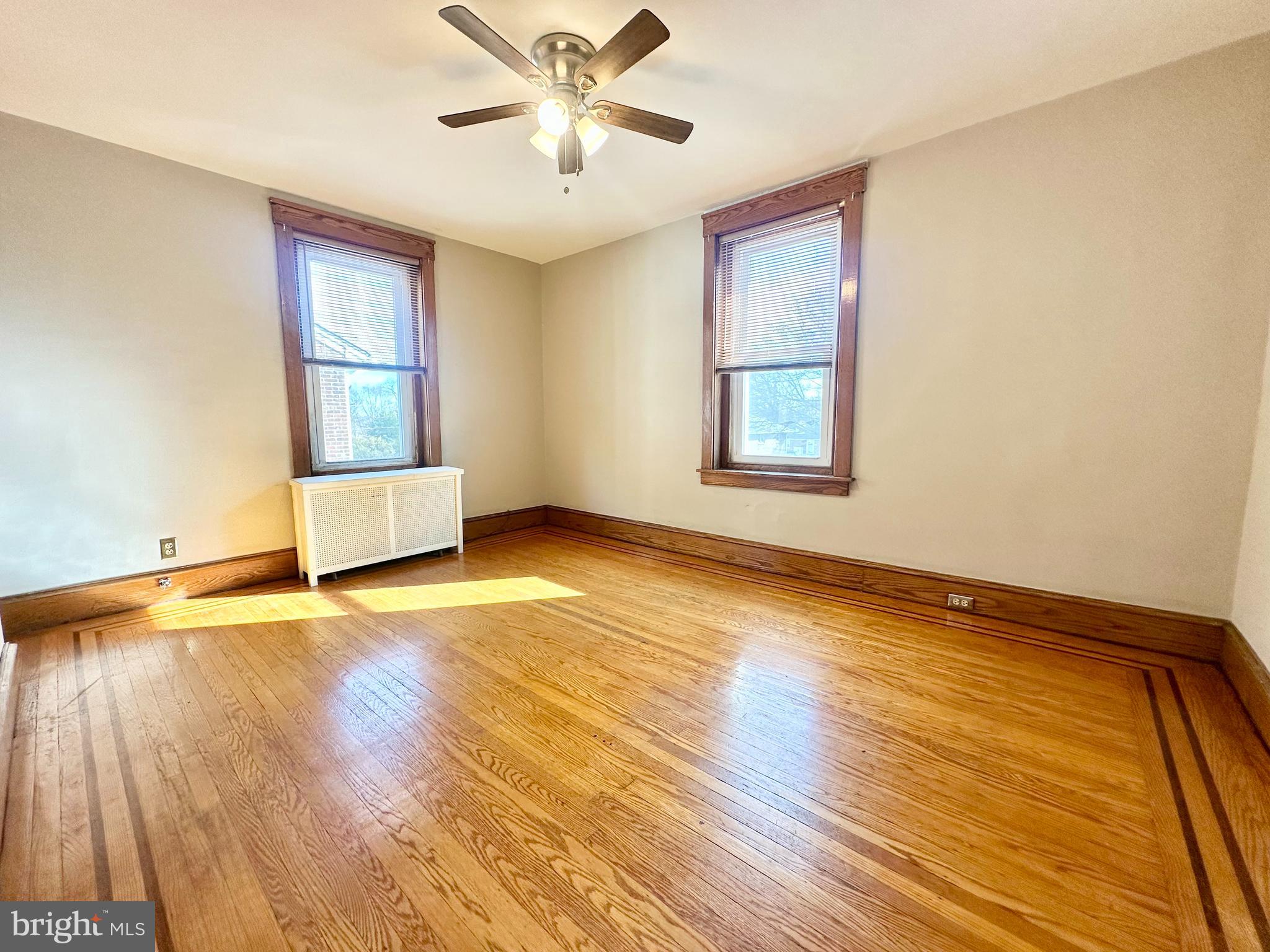 541 Walnut Lane Philadelphia, PA 19128 - Photo 22 of 35 BEDROOM THREE