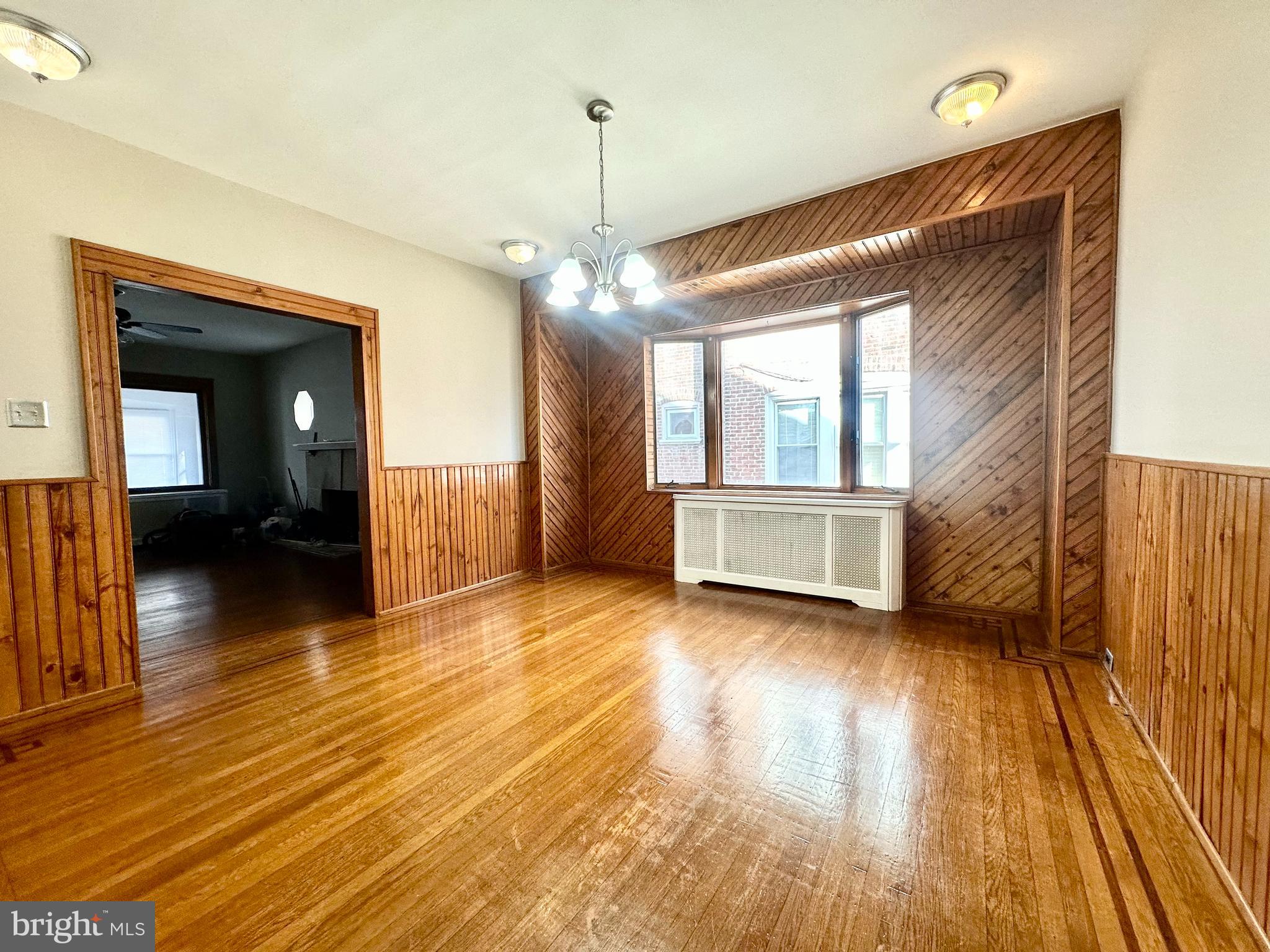 541 Walnut Lane Philadelphia, PA 19128 - Photo 7 of 35 DINING ROOM