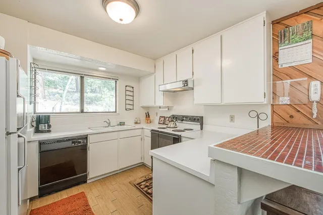 $349,000 | 62721 Huntington Vista Road, Unit 119, Mono Hot Springs, CA 93642