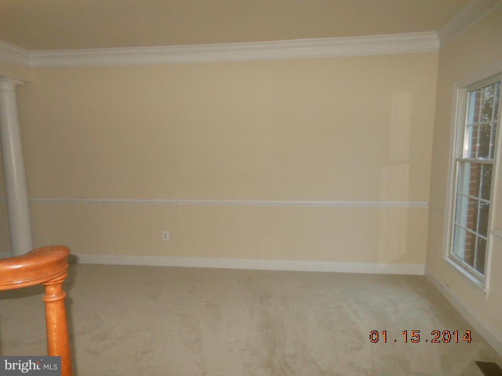 12705 Bright Spring Way Boyds, MD 20841 - Photo 10 of 20 Living Room