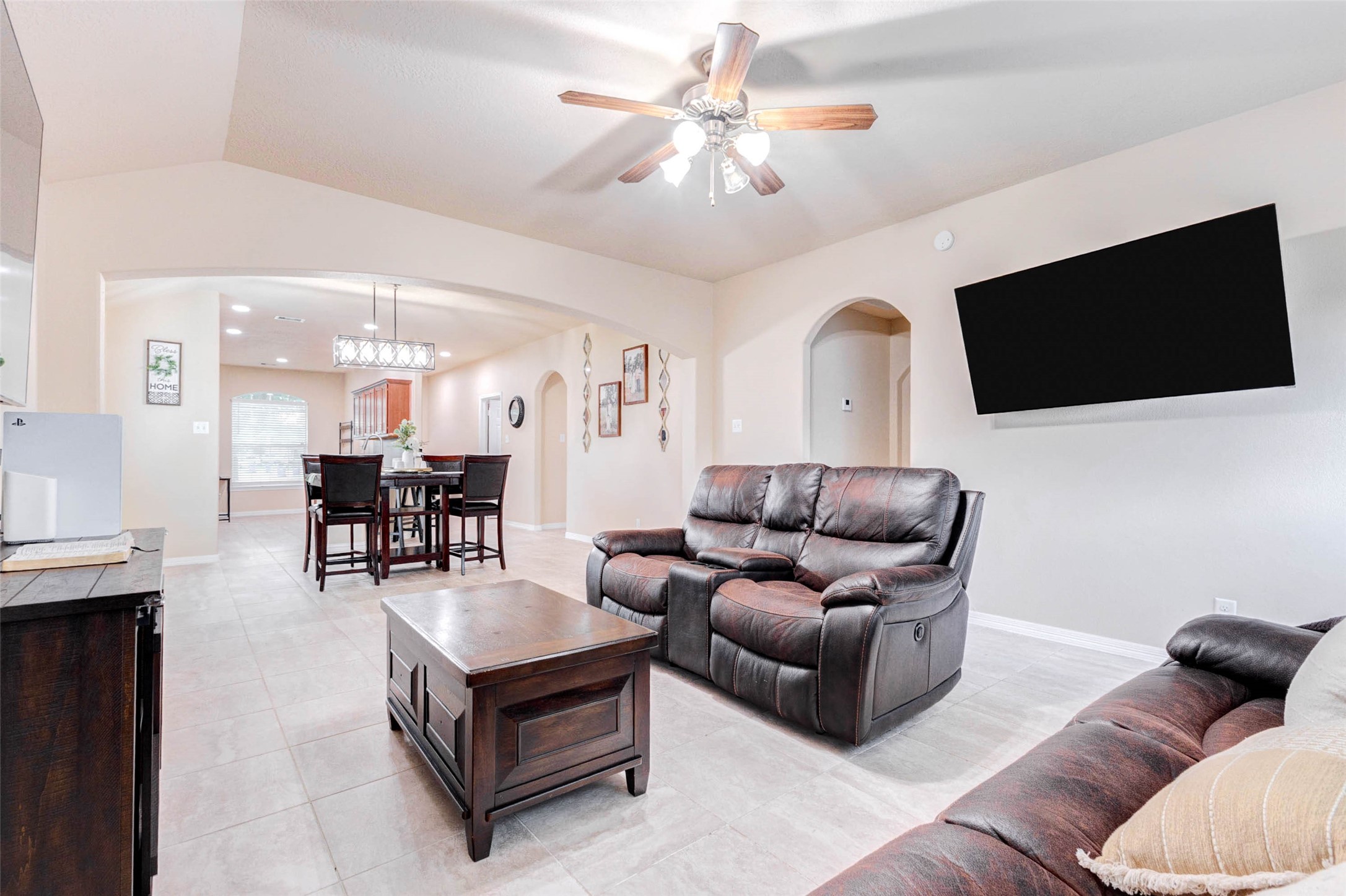 7039 Primrose Road Baytown, TX 77521 - Photo 13 of 25