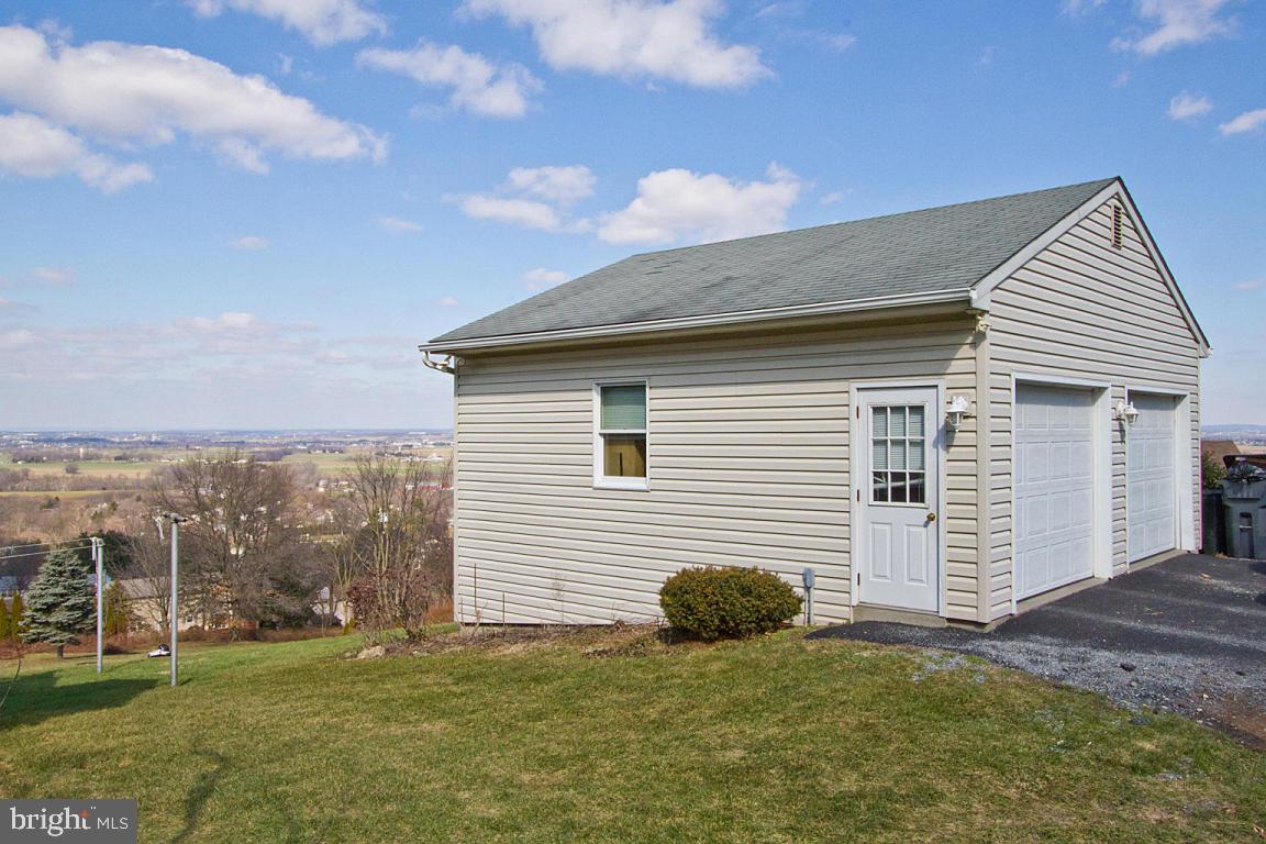 785 Prospect Road Columbia, PA 17512 - Photo 3 of 32 Gallery Image 3