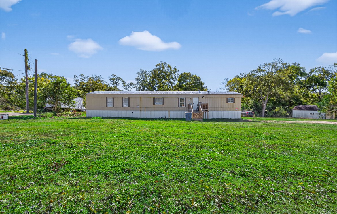 5807 Fletcher Street Crosby, TX 77532 - Photo 2 of 38