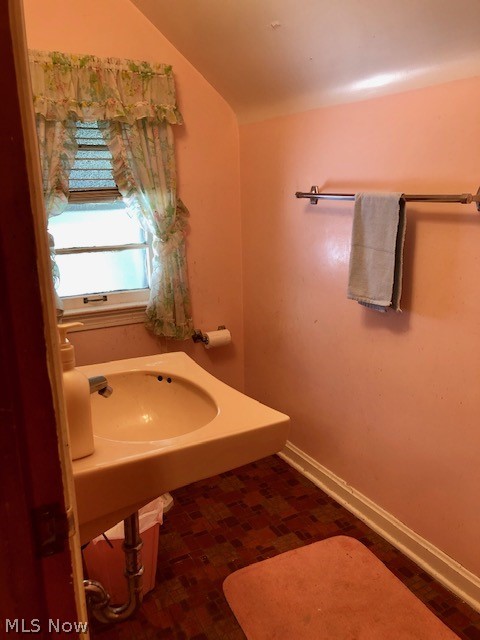 4294 Bluestone Road South Euclid, OH 44121 - Photo 24 of 31