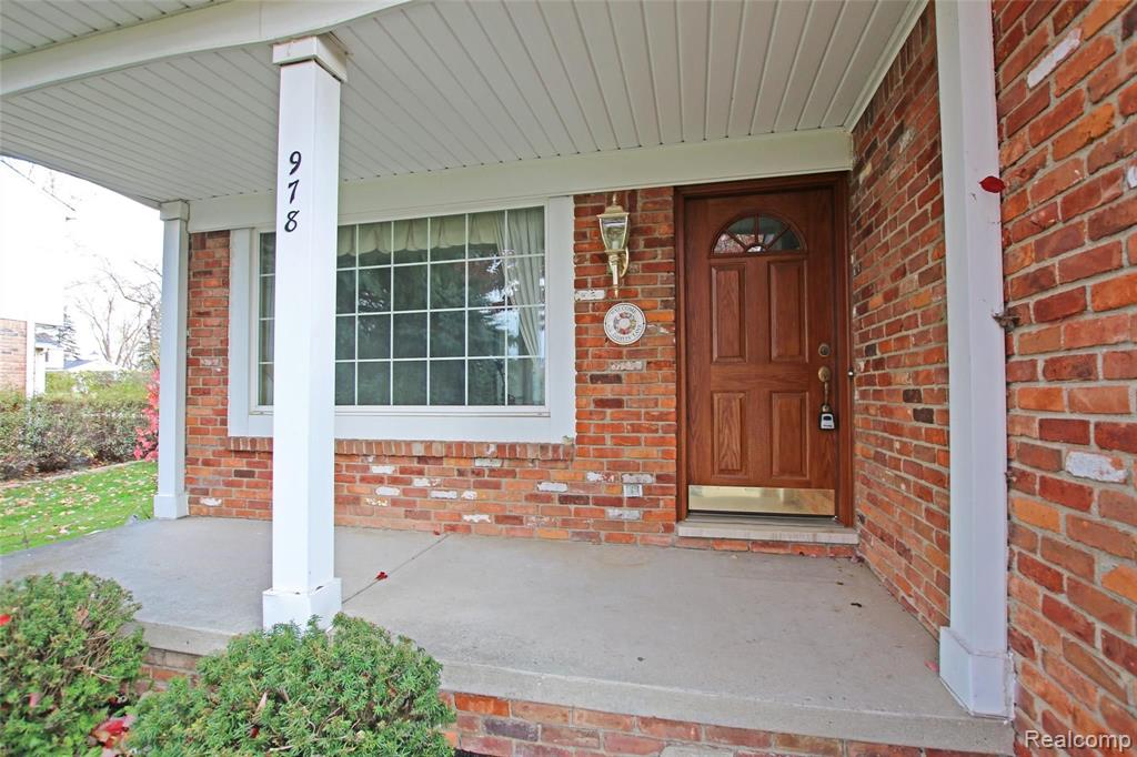 978 Dahlia Lane Rochester Hills, MI 48307 - Photo 19 of 24