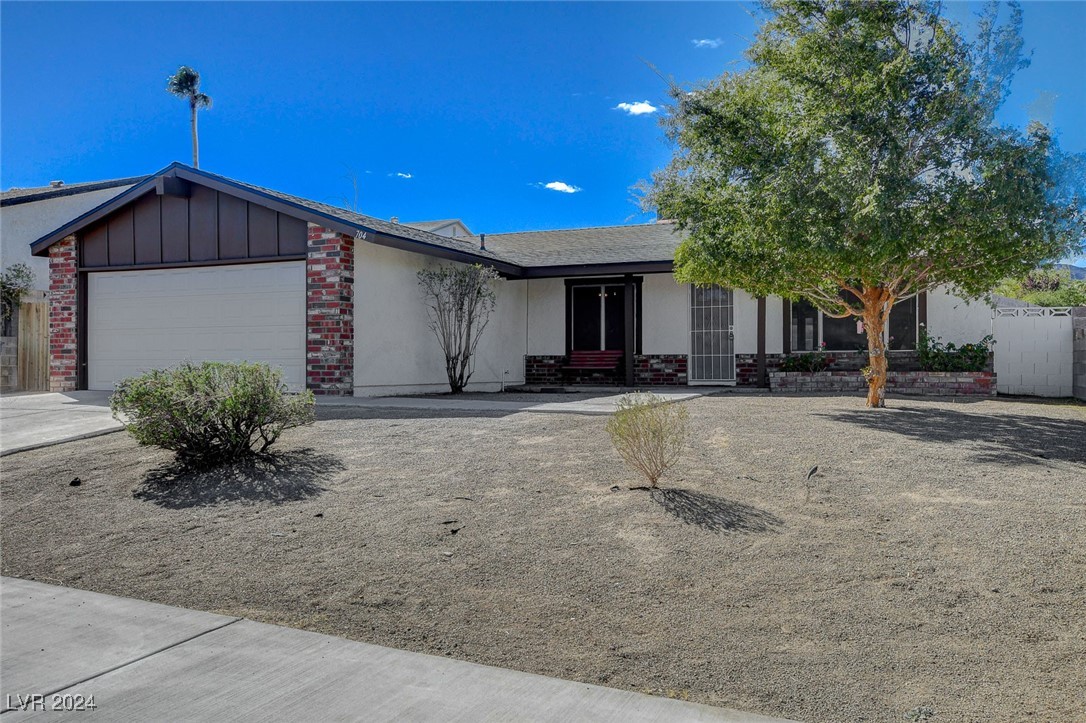 704 Greenway Road Henderson, NV 89002 - Photo 3 of 44 Gallery Image 3
