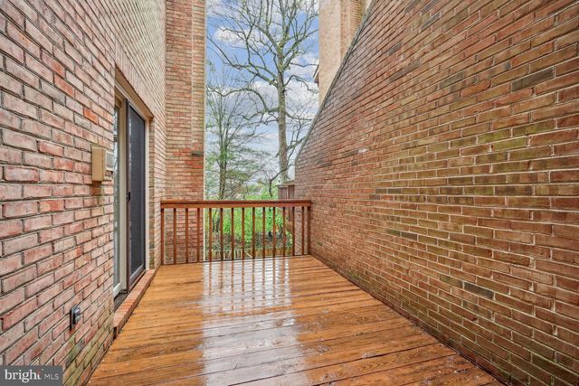 $1,300,000 | 6426 Goldleaf Drive, Bethesda, MD 20817