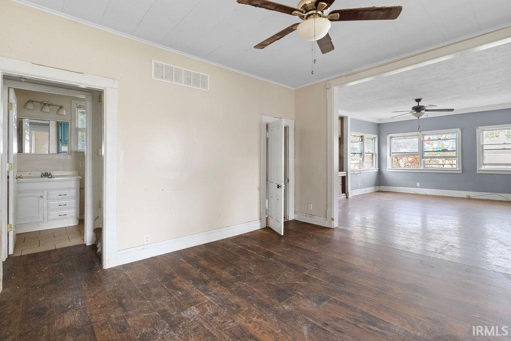 314 Jay Street Rochester, IN 46975 - Photo 14 of 36