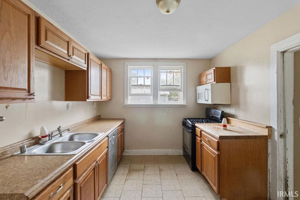 314 Jay Street Rochester, IN 46975 - Photo 18 of 36